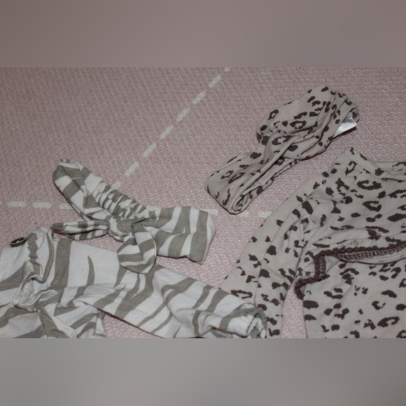 Jessica Simpson Baby Girl Rompers 3-6 months Zebra Leopard matching headbands - Picture 4 of 4